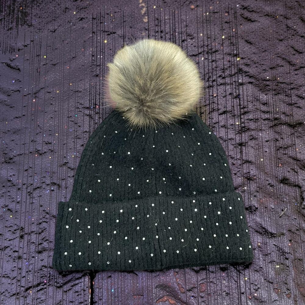 LOFT Outlet Beanie Hat Black Faux Fur Pom Rhinestone Crystal Cuffed Winter Gift